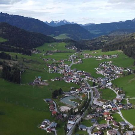 Large Cozy Apartment Grubweg 130 Qm Sankt Martin am Tennengebirge Bagian luar foto